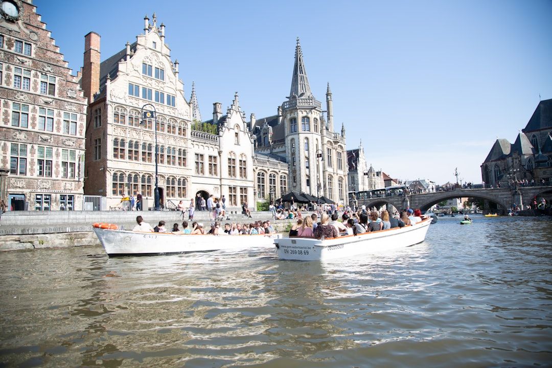 What three days does not do in Ghent
