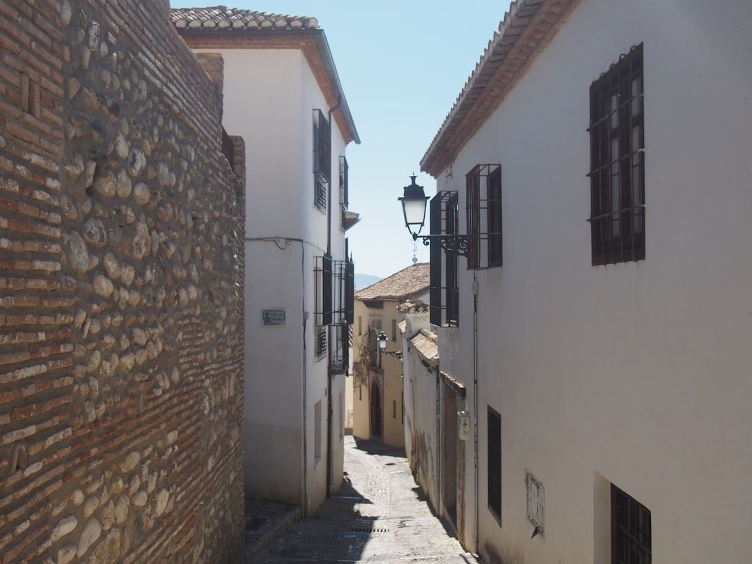 Getting between cities in Granada